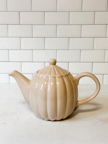 34 oz. Stoneware Ribbed Teapot, Blush Color