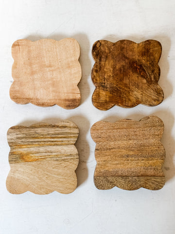 Mango Wood Scalloped Coasters, Natural, Set of 4 Tied with Jute