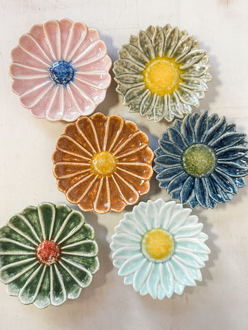 Stoneware Flower Shaped Dish, Large