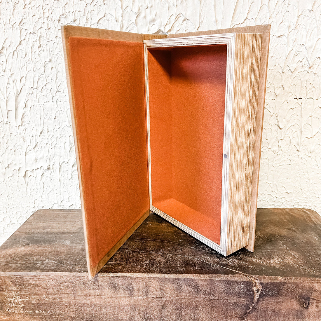 "New England" Canvas Books