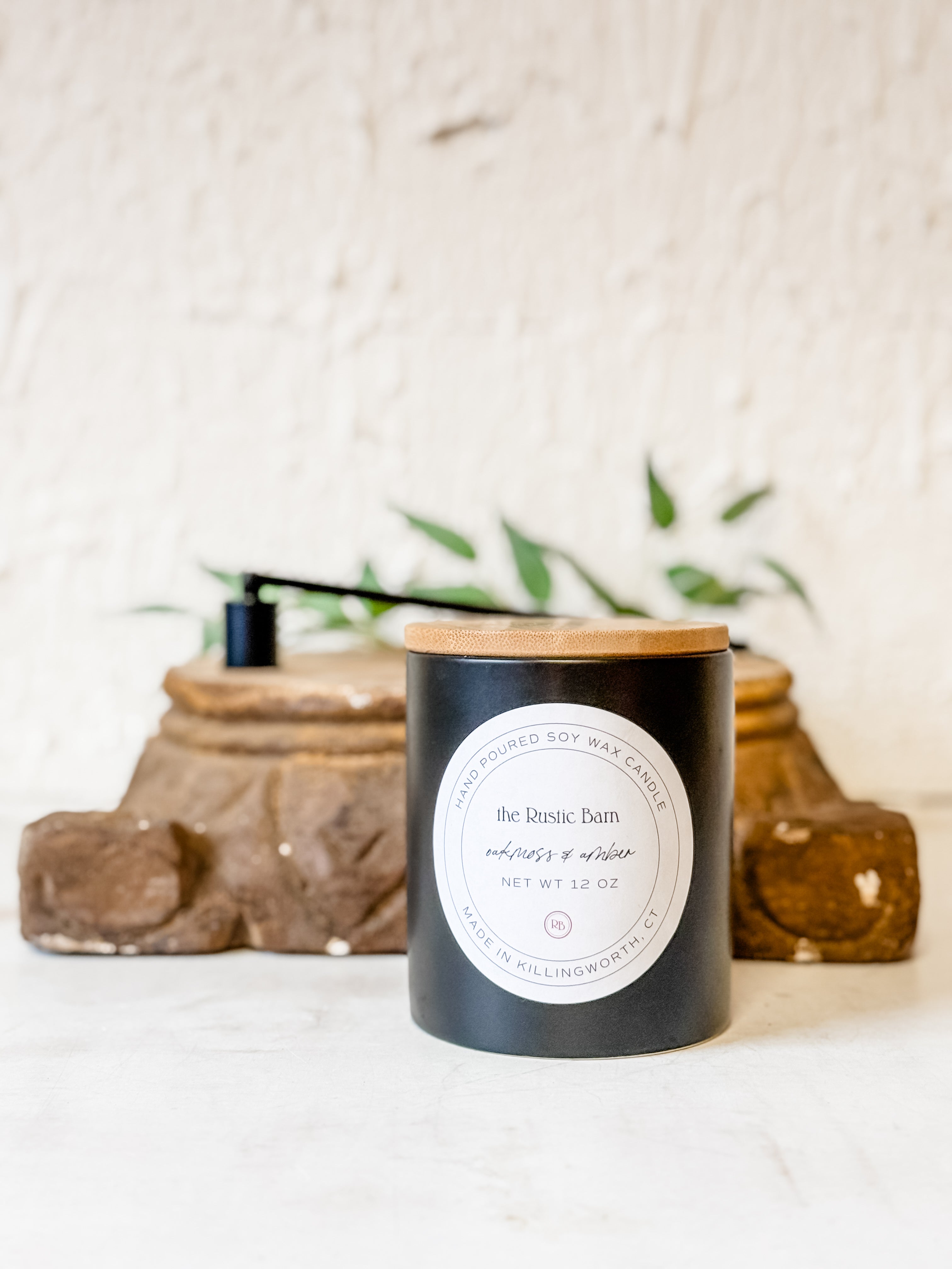 Oakmoss & Amber Hand Poured Soy Candle
