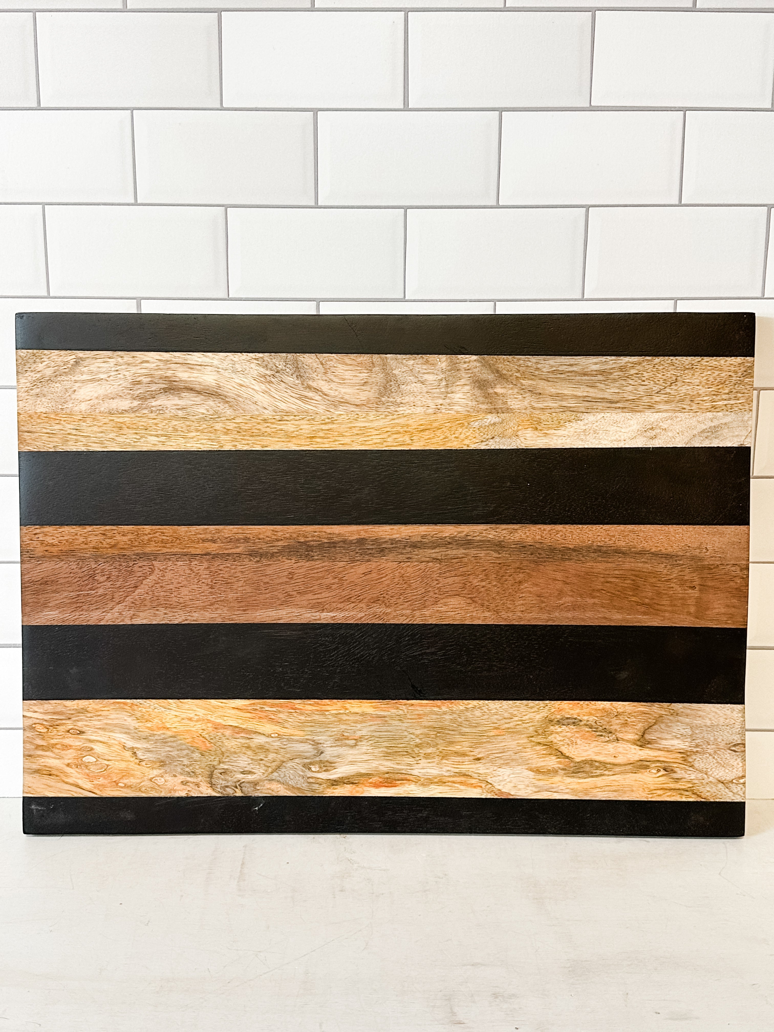 Mango Wood Cheese and Cutting Board With Stripes