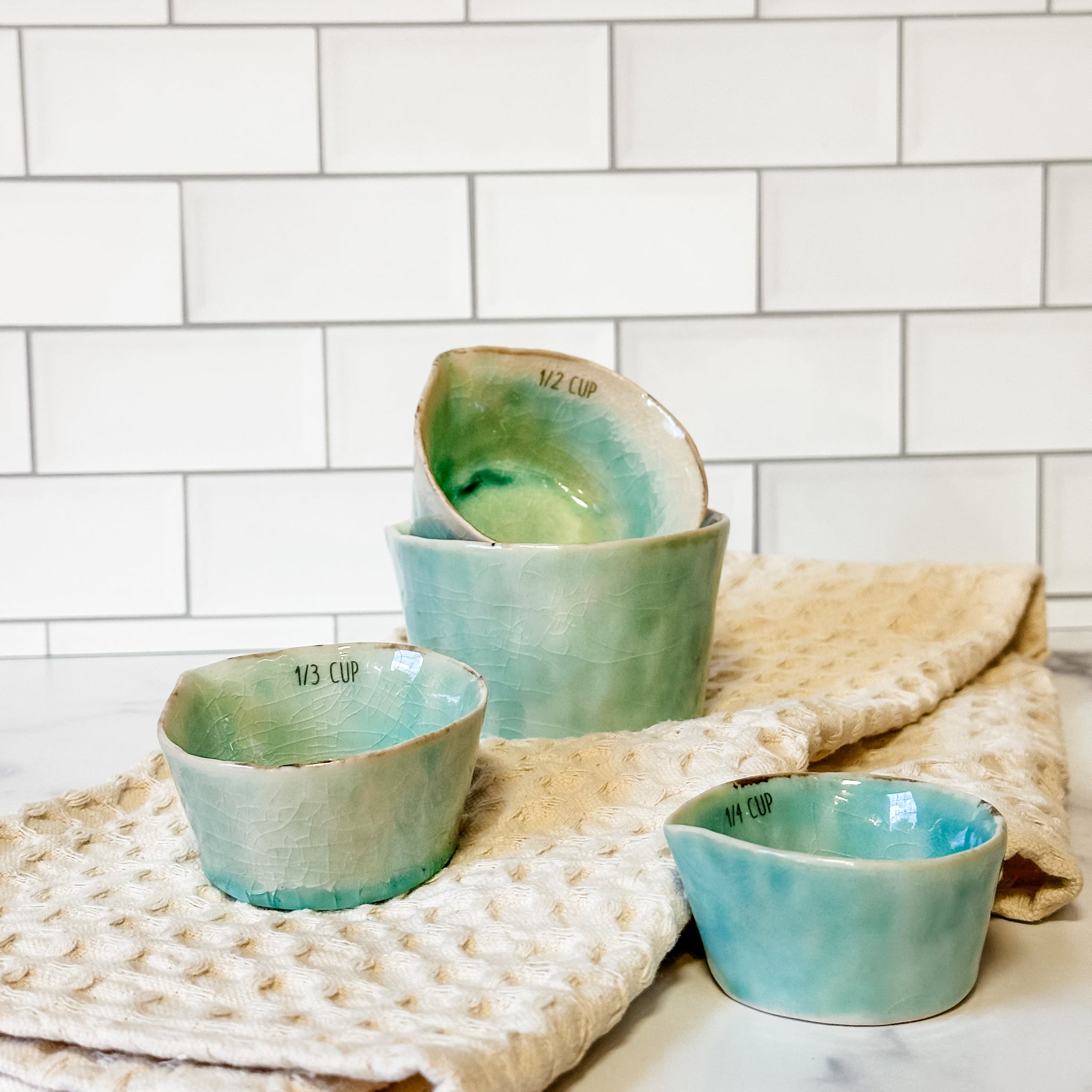 Set of 4 Stoneware Measuring Cups