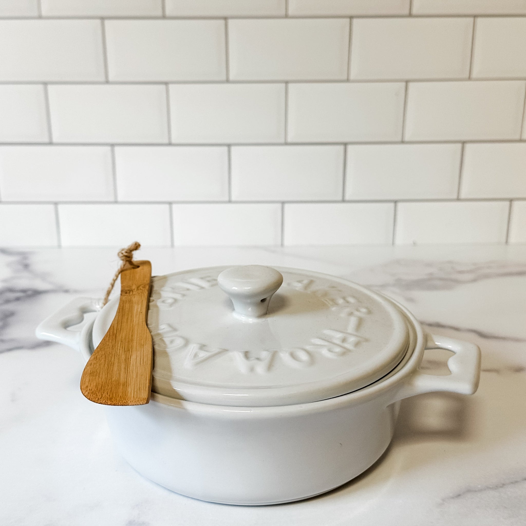 Brie Baker with Lid and Spreader, Set of 2