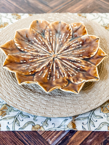 Stoneware Flower Shaped Plate, 10" Round
