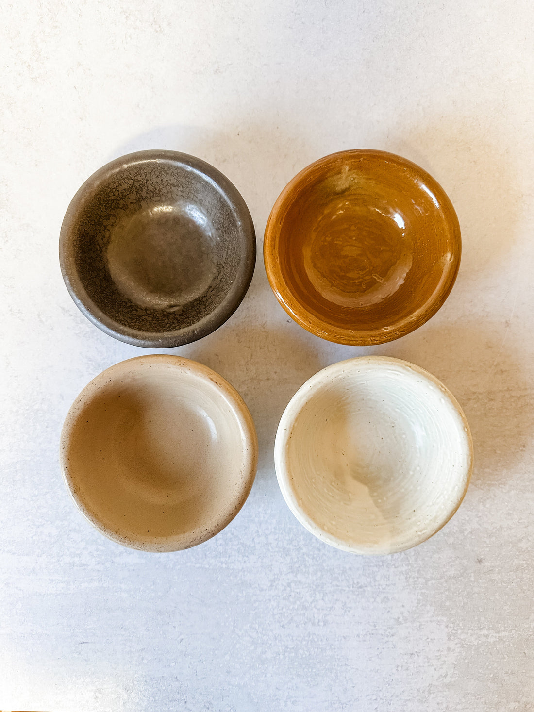 Stoneware Vintage Reproduction Bowl, 4 Colors (Each One Will Vary)