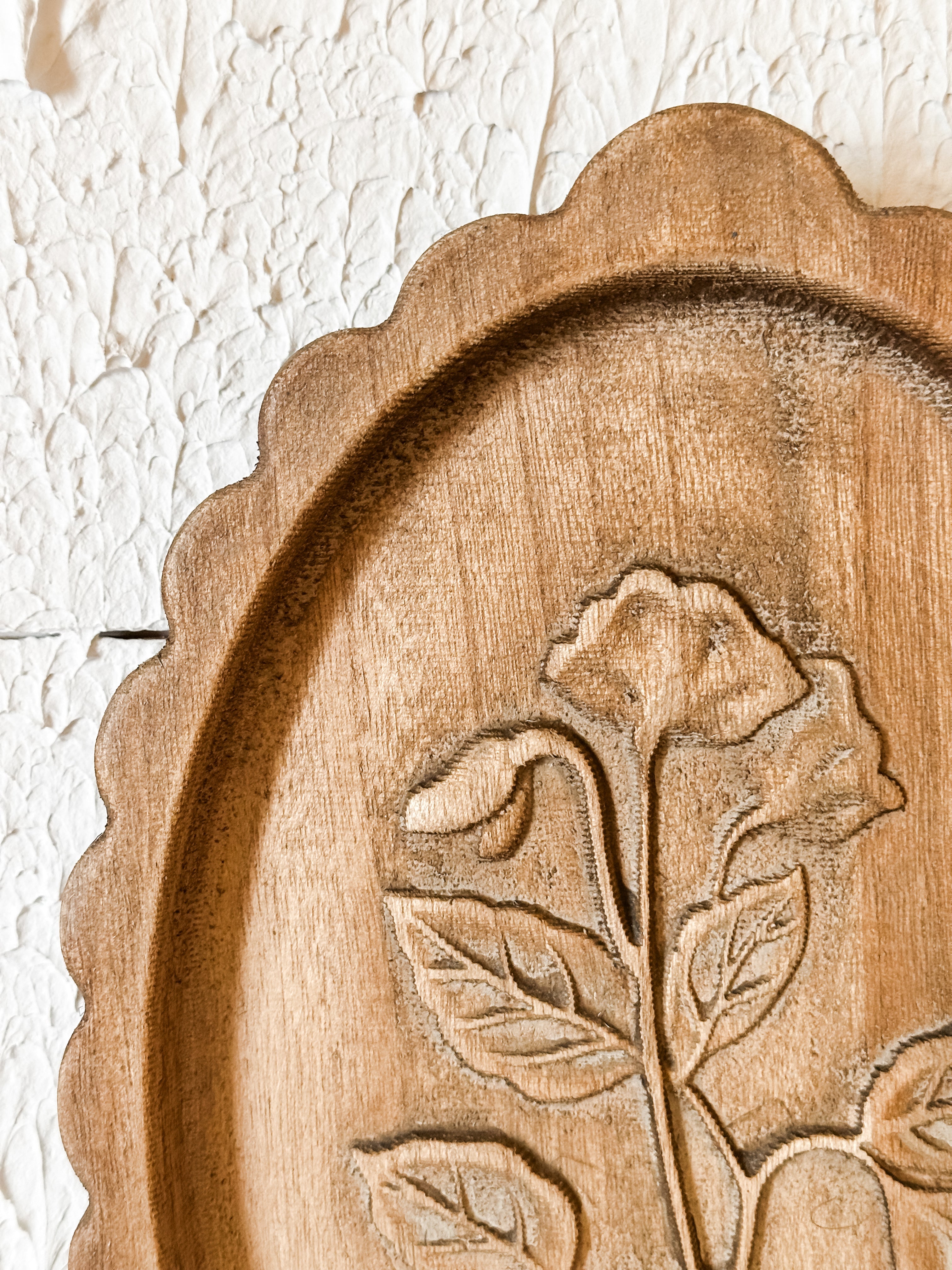Wood Scalloped Wall Décor With Laser Etched Botanicals